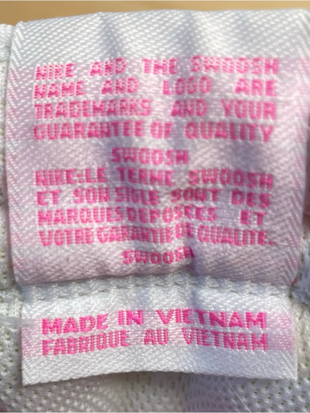 Nike Dunk Low Court Shoes Laser Fuchsia Youth Size 5 Style FB9109-102 - Picture 11 of 11